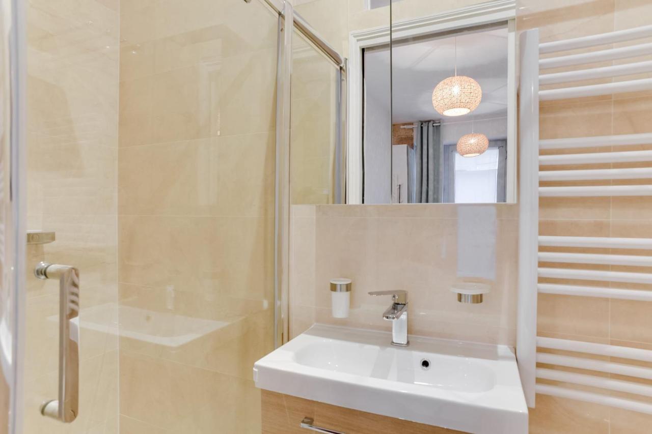 Studio Near Le Moulin Rouge And Montmartre Paris Exterior photo
